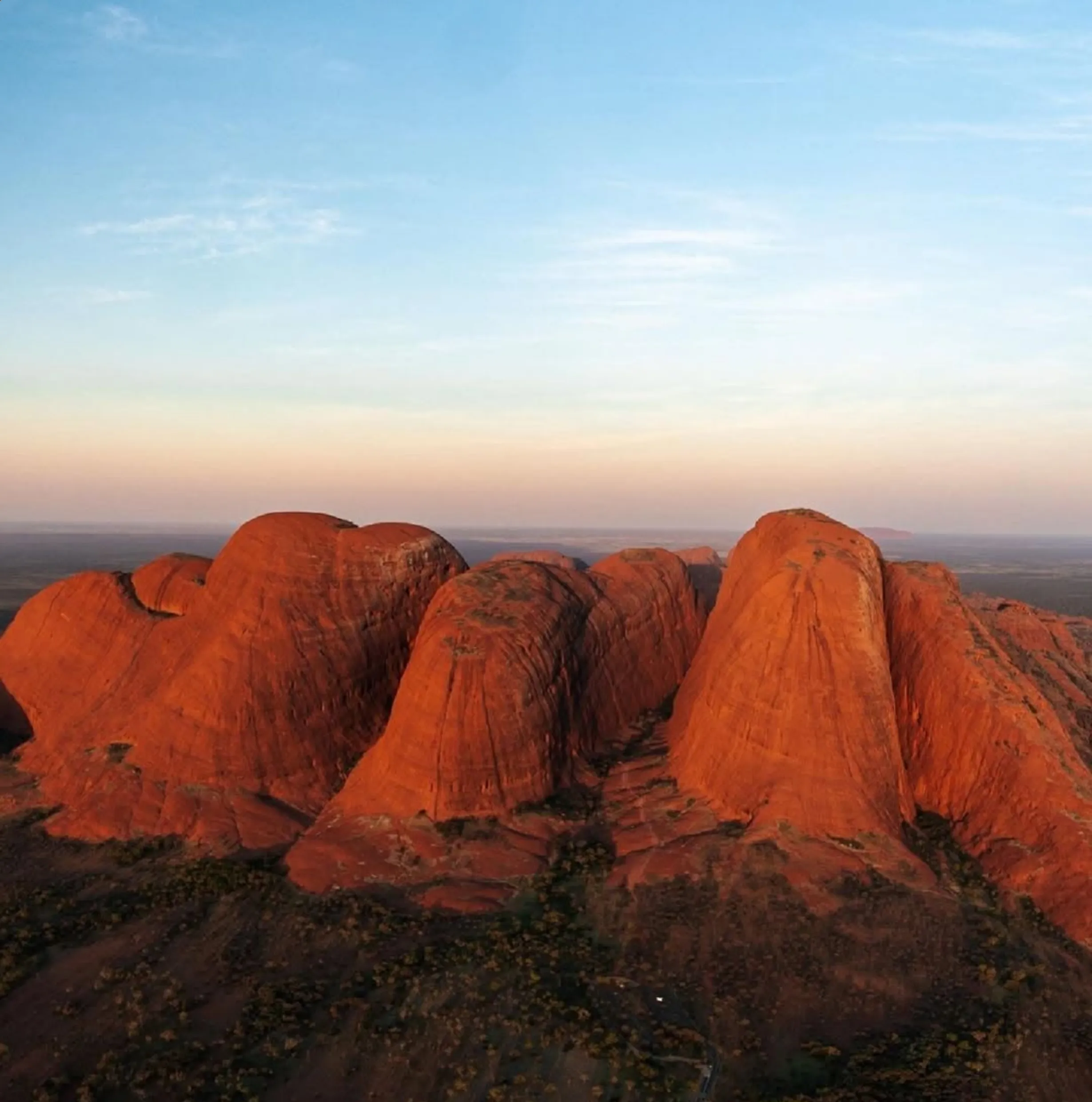 Fly into Uluru